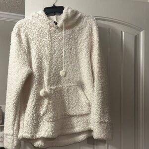 Ambrielle White Sherpa Sleepwear